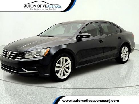 Used 2019 Volkswagen Passat 2.0T Wolfsburg w/ Wheels & Sunroof Package FWD image 1