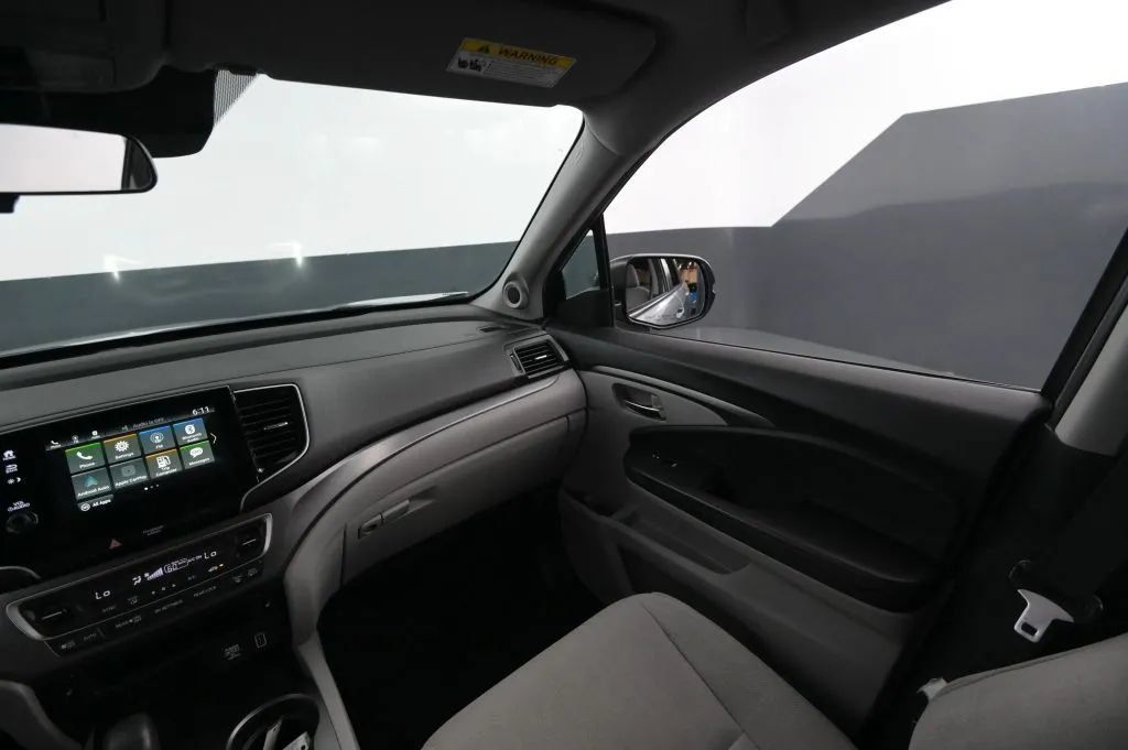Used 2020 Honda Pilot EX image 30