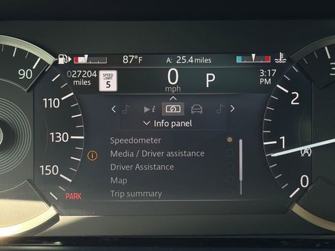 Used 2023 Land Rover Range Rover Evoque S AWD/4WD image 24