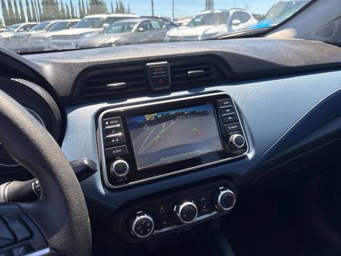 Used 2025 Nissan Versa SV FWD image 21