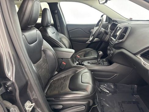 Used 2022 Jeep Cherokee Latitude image 20