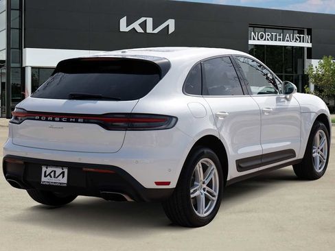 Used 2024 Porsche Macan w/ Premium Plus Package image 6