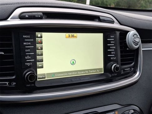 Used 2016 Kia Sorento SX image 14