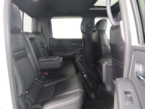 Used 2022 Nissan Frontier PRO-4X w/ Pro-4X Premium Package AWD/4WD image 15
