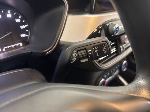 Used 2022 Ford Escape SE image 38