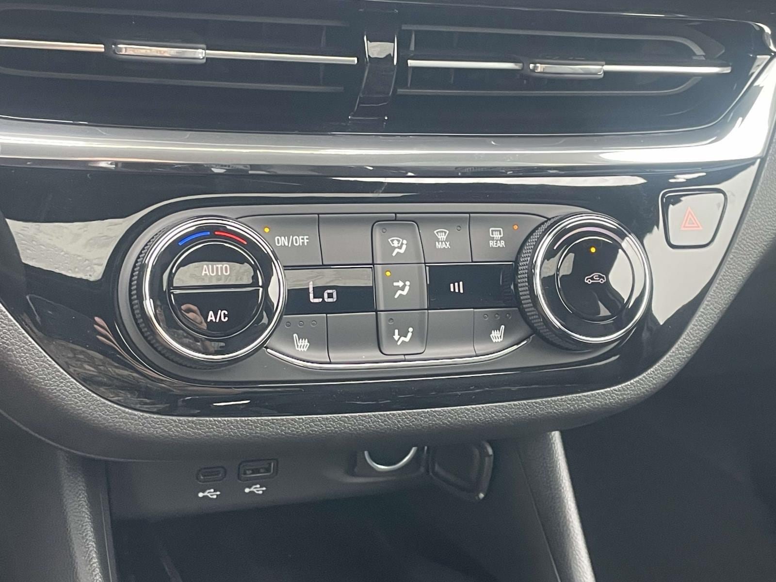 New 2026 Buick Envista Sport Touring w/ Convenience I Package FWD image 11