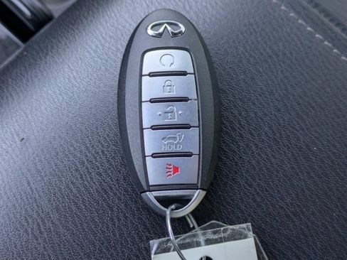 Used 2023 INFINITI QX80 Sensory w/ Cargo Package image 27