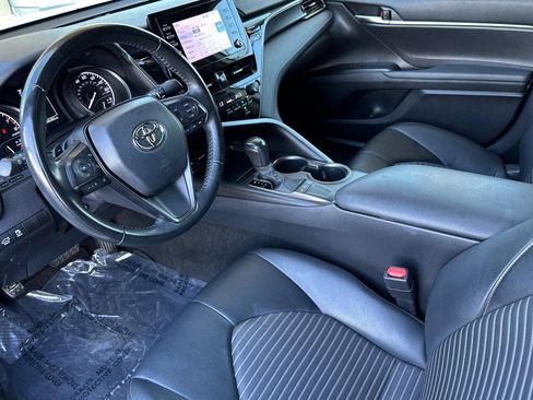 Used 2023 Toyota Camry SE FWD image 10
