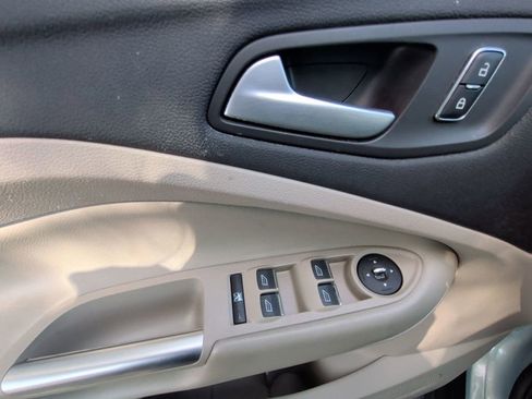 Used 2014 Ford C-MAX SE w/ Equipment Group 203A image 12