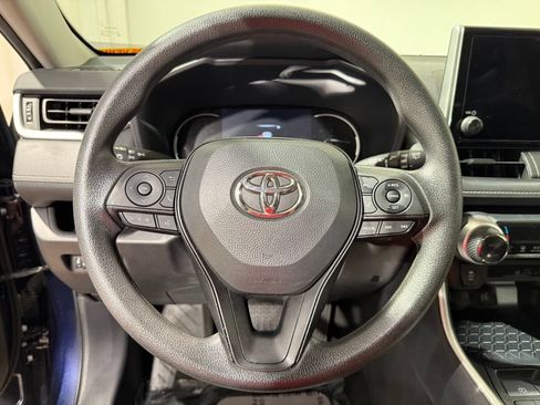 Certified 2025 Toyota RAV4 XLE AWD/4WD image 22