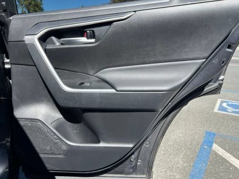 Used 2025 Toyota RAV4 XLE FWD image 26
