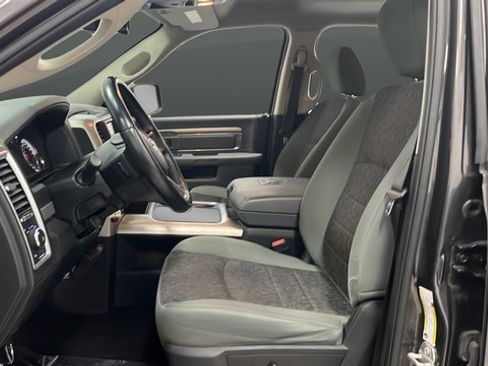 Used 2017 RAM 1500 Big Horn AWD/4WD image 9