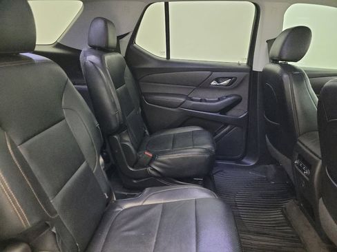 Used 2019 Chevrolet Traverse LT image 19