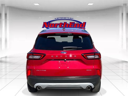 Used 2023 Ford Escape Active image 4
