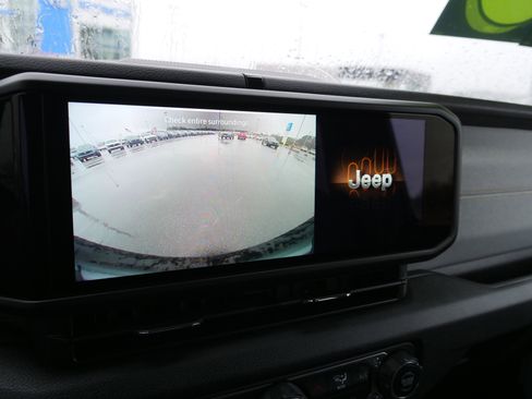 Used 2024 Jeep Wrangler Sport S image 24