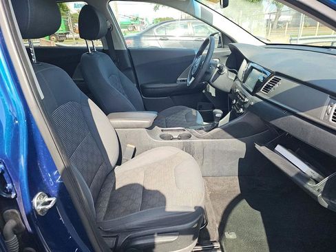 Used 2018 Kia Niro LX FWD image 13