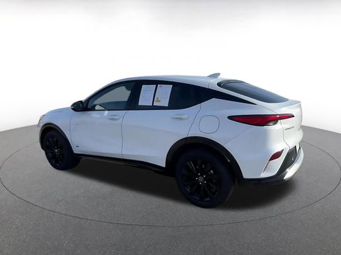 Used 2025 Buick Envista Sport Touring image 10