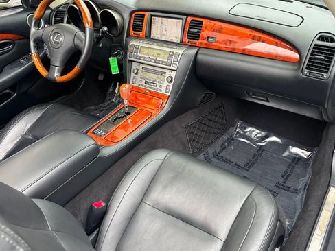 Used 2003 Lexus SC 430 SC 430 Convertible 2D image 8