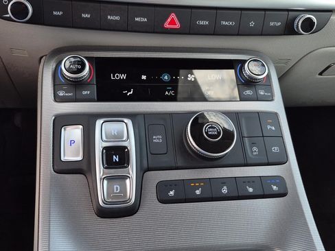 Used 2025 Hyundai Palisade Calligraphy FWD image 34