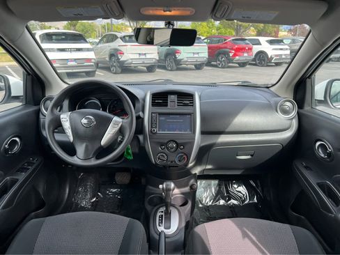 Used 2018 Nissan Versa SV FWD image 16