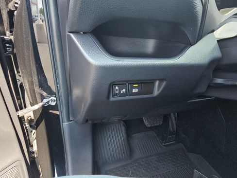 Certified 2025 Toyota RAV4 XLE AWD/4WD image 22