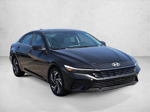 New 2026 Hyundai Elantra Limited FWD image 7