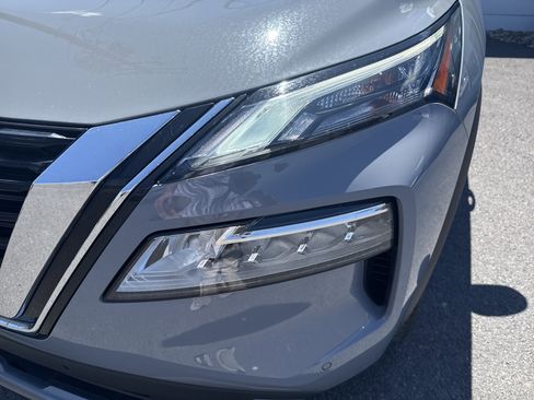 Used 2023 Nissan Rogue SL w/ SL Premium Package AWD/4WD image 3