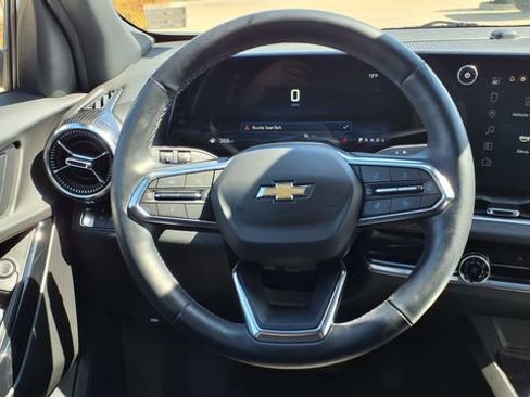 Used 2025 Chevrolet Equinox LT image 20