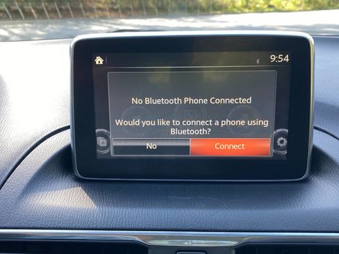 Used 2016 MAZDA MAZDA3 s Touring image 28