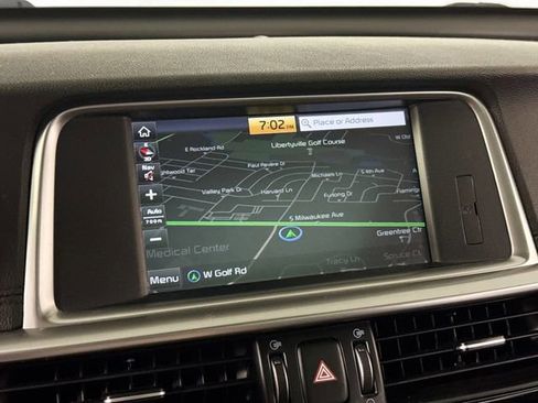 Used 2020 Kia Optima Premium image 4