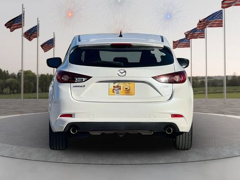 Used 2018 MAZDA MAZDA3 Touring image 6