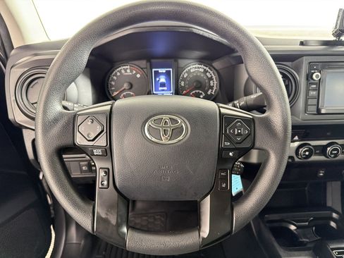 Used 2018 Toyota Tacoma SR w/ SR Convenience Package image 17