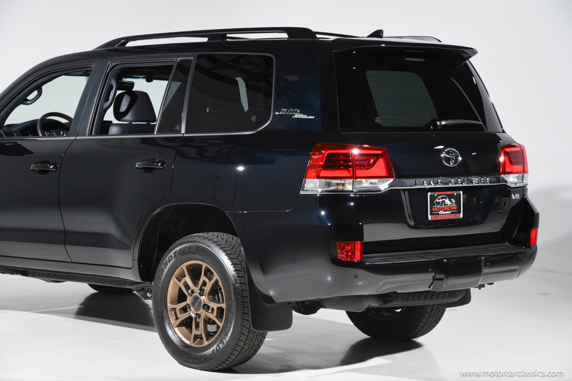 Used 2021 Toyota Land Cruiser Heritage Edition AWD/4WD image 10