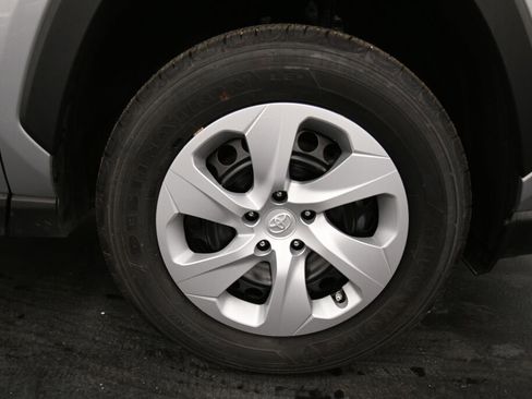 Certified 2024 Toyota RAV4 LE image 28