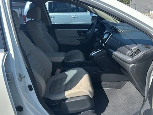 Used 2018 Honda CR-V LX image 4