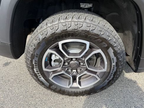 Used 2023 Jeep Grand Cherokee Trailhawk image 13