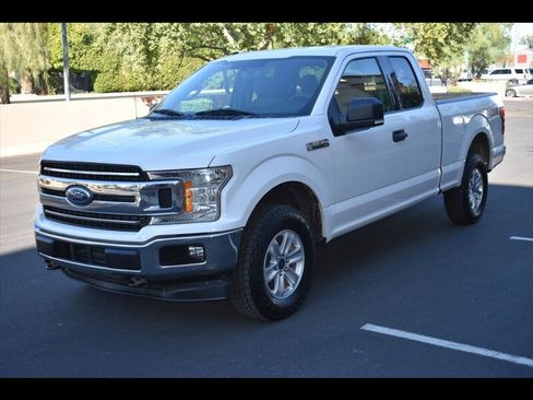 Used 2018 Ford F150 XLT w/ Max Trailer Tow Package image 3