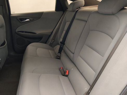 Used 2018 Chevrolet Malibu LT FWD image 18