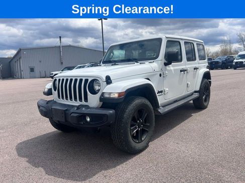 Used 2021 Jeep Wrangler Unlimited Sahara AWD/4WD image 10