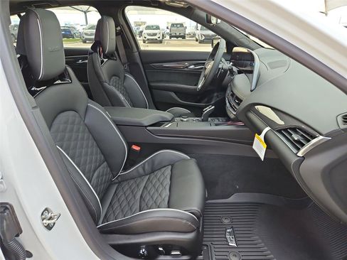 New 2026 Cadillac CT5 V RWD image 28