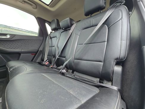 Used 2020 Ford Escape Titanium image 13