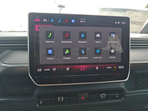 New 2025 Volkswagen ID. Buzz Pro S image 13