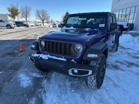 New 2026 Jeep Gladiator Sport image 11