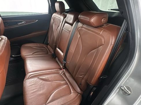 Used 2016 Lincoln MKX Reserve w/ Climate Package image 12