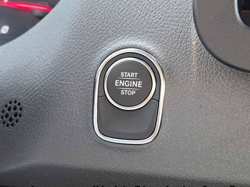 Used 2025 Mercedes-Benz Sprinter 2500 image 37