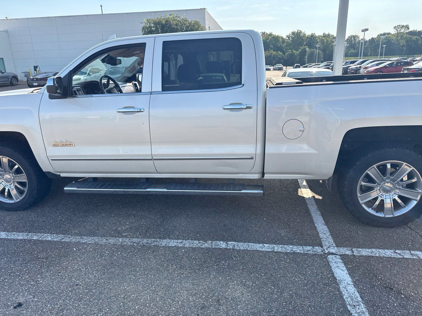 Used 2015 Chevrolet Silverado 1500 High Country w/ High Country Premium Package AWD/4WD image 8