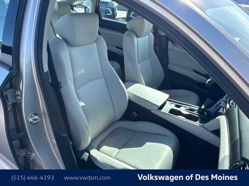 Used 2018 Honda Accord LX image 14