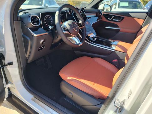 New 2026 Mercedes-Benz GLC 300 4MATIC image 2