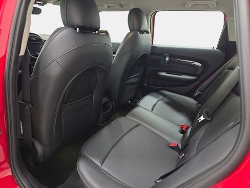 Used 2019 MINI Cooper Clubman S image 12