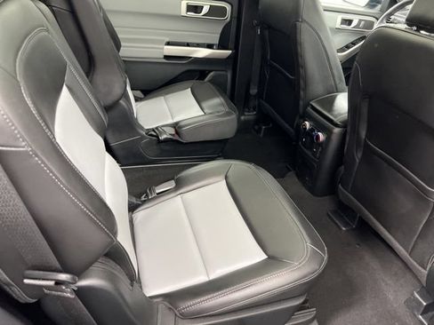 Used 2023 Ford Explorer XLT w/ Equipment Group 202A AWD/4WD image 25